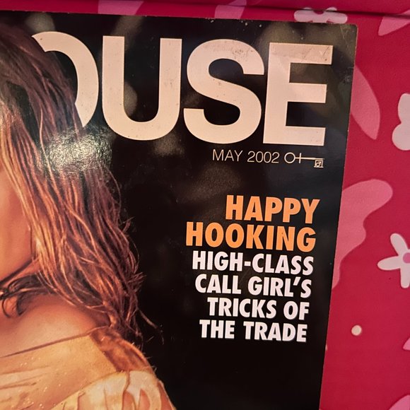 Penthouse MAY 2002 CLARA MORGANE Centerfold Nudes Playmates - Picture 2 of 2